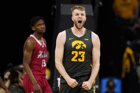 Krikke scores 20, leads hot-shooting Iowa over Northern Illinois 103-74 for third straight win